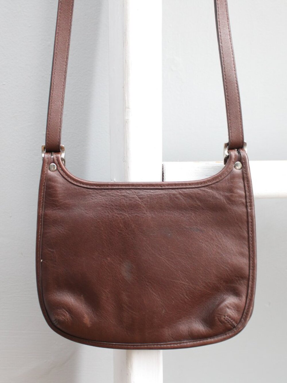 Coach Vintage 90's Hippie Slim Flap Bag Crossbody Brown Leather 9142 - Picture 3 of 9